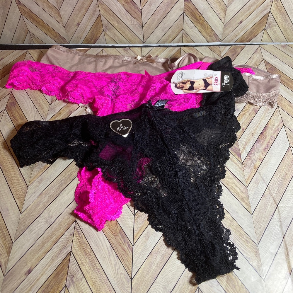 NWT Smart & Sexy 3 Lacy thongs size 9 XXL